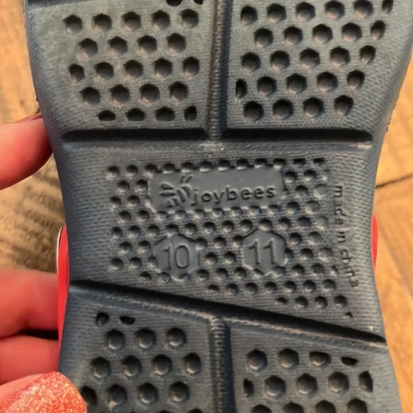 Joy Bee 🐝 Toddler Crocs size 10/11 - Picture 10 of 10
